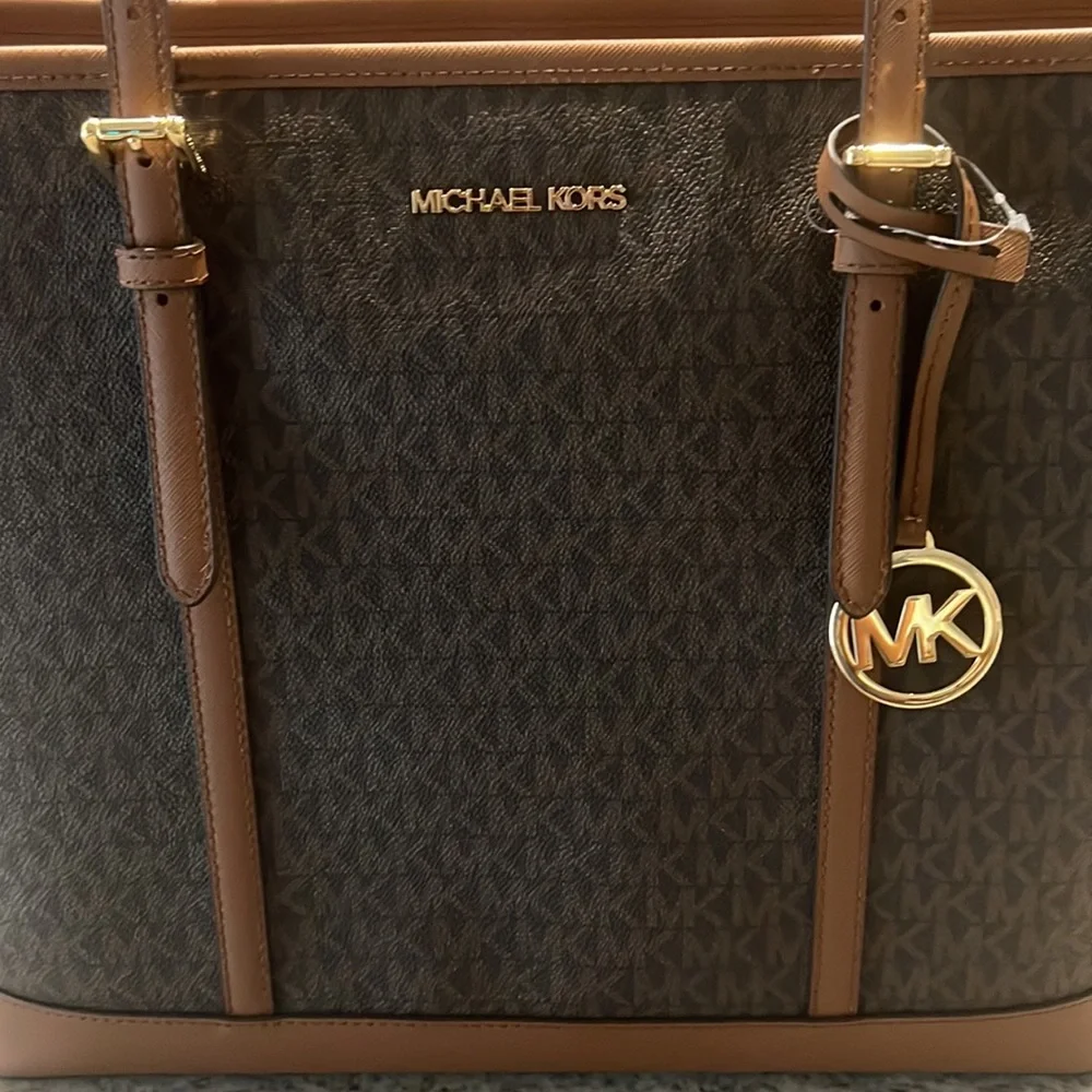 Michael Kors Jet Set Travel Large Shoulder Tote Brown - Picture 2 of 5